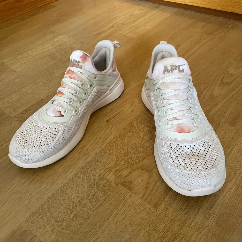 APL Shoes